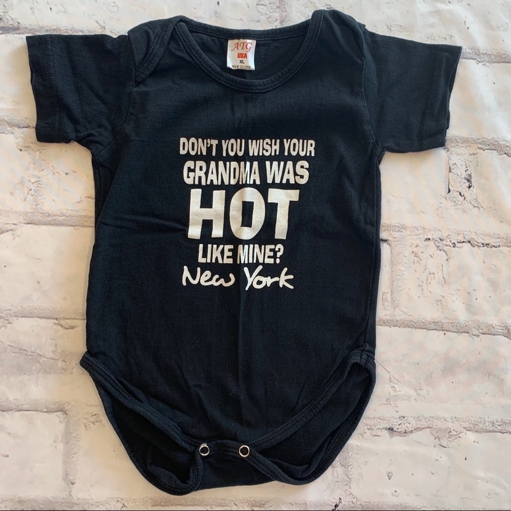 5/$35 💥 Boys Graphic Onesie Tee